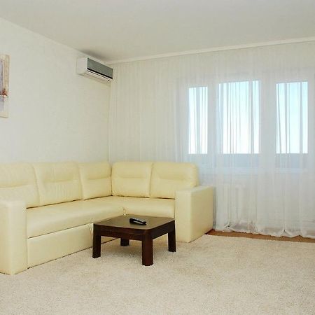 2-Komnatnye Apartamenty Alladin - Pozniaki Kyiv Exterior foto